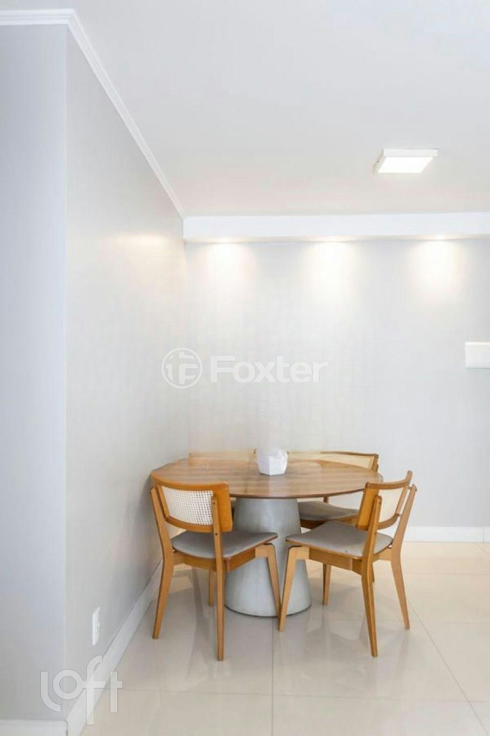 Apartamento à venda com 3 quartos, 71m² - Foto 2