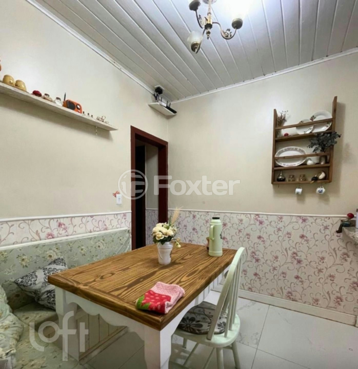 Casa à venda com 2 quartos, 68m² - Foto 3