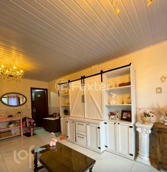 Casa à venda com 2 quartos, 68m² - Foto 1