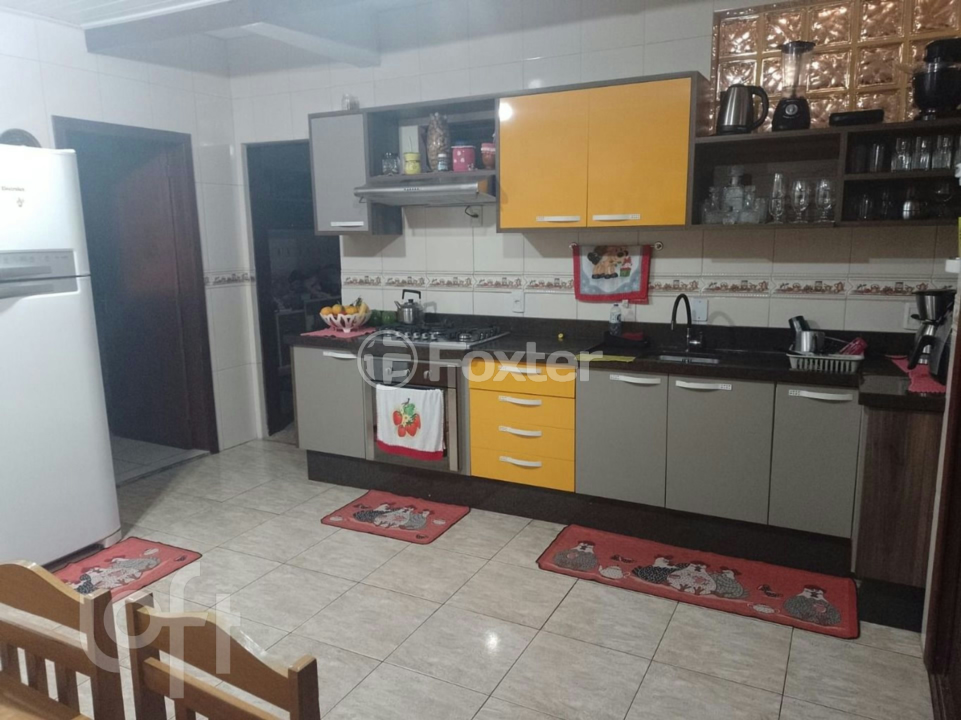 Casa à venda com 4 quartos, 250m² - Foto 16