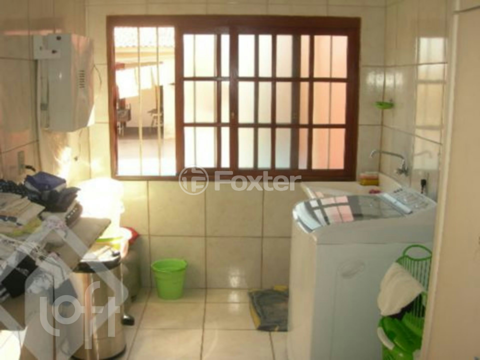 Casa à venda com 4 quartos, 250m² - Foto 2