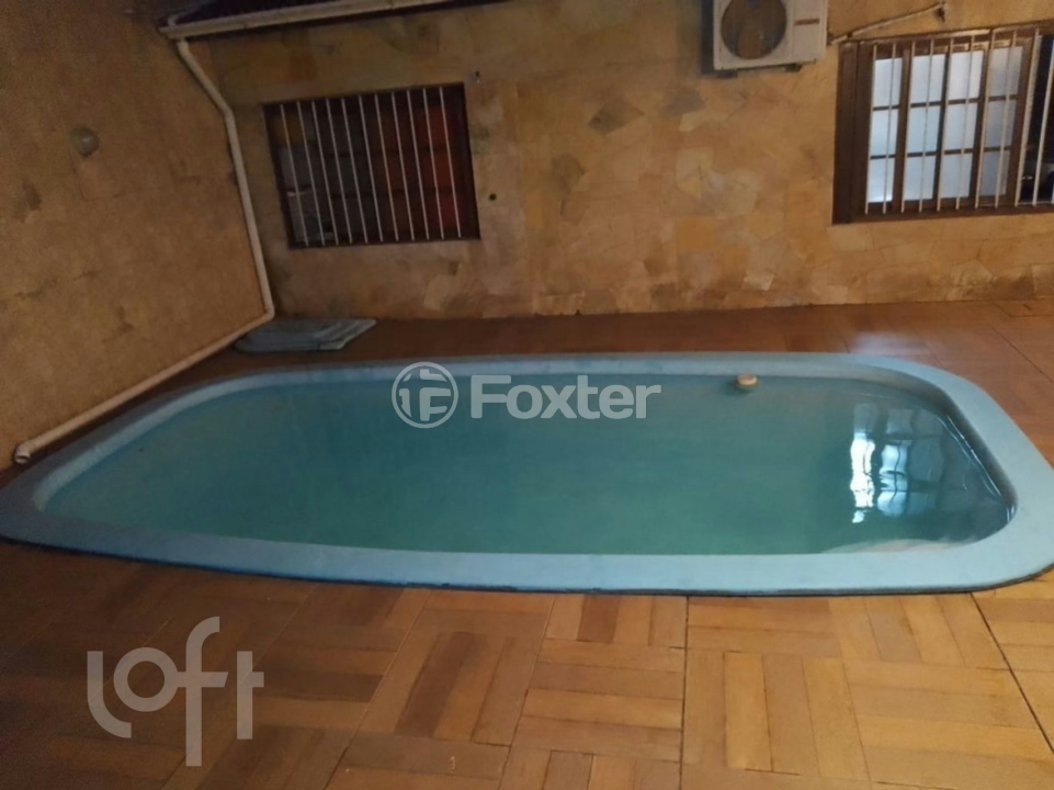 Casa à venda com 4 quartos, 250m² - Foto 8