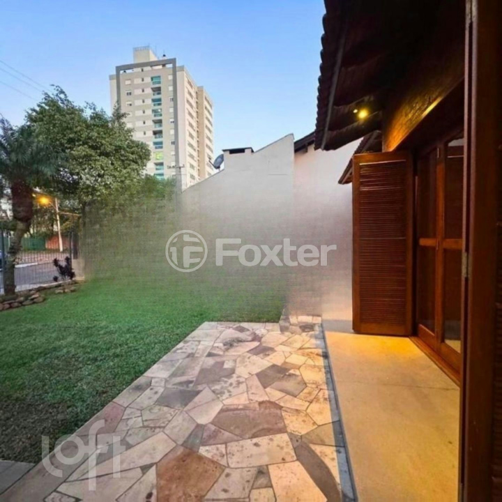 Casa à venda com 3 quartos, 190m² - Foto 4