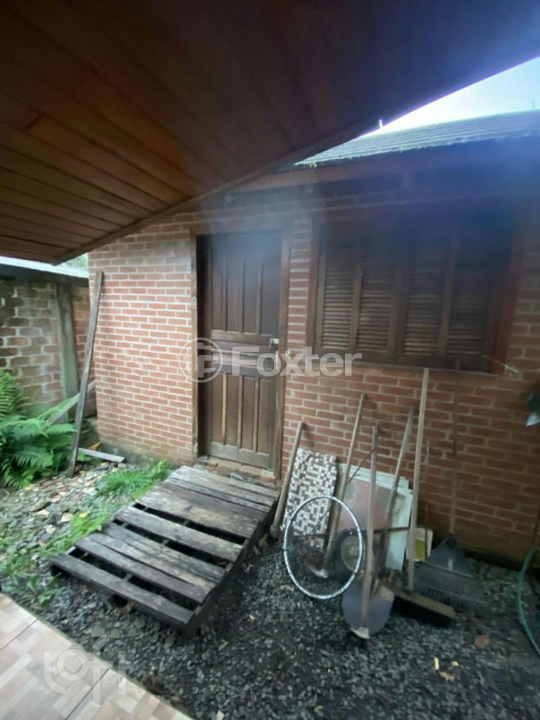 Casa à venda com 2 quartos, 79m² - Foto 3