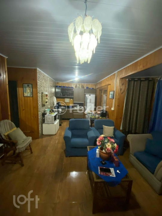 Casa à venda com 2 quartos, 79m² - Foto 1
