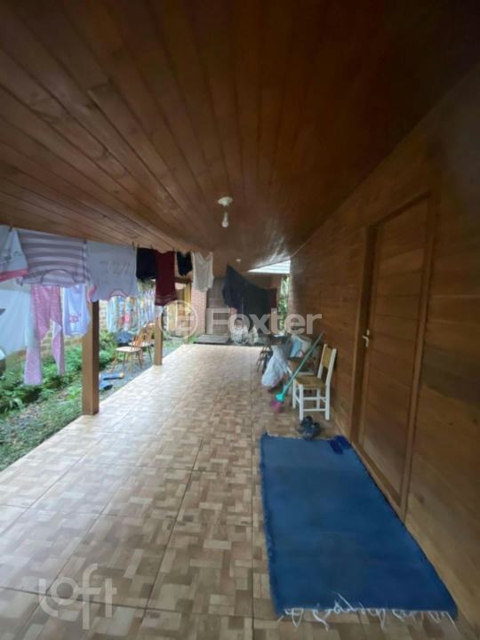 Casa à venda com 2 quartos, 79m² - Foto 2