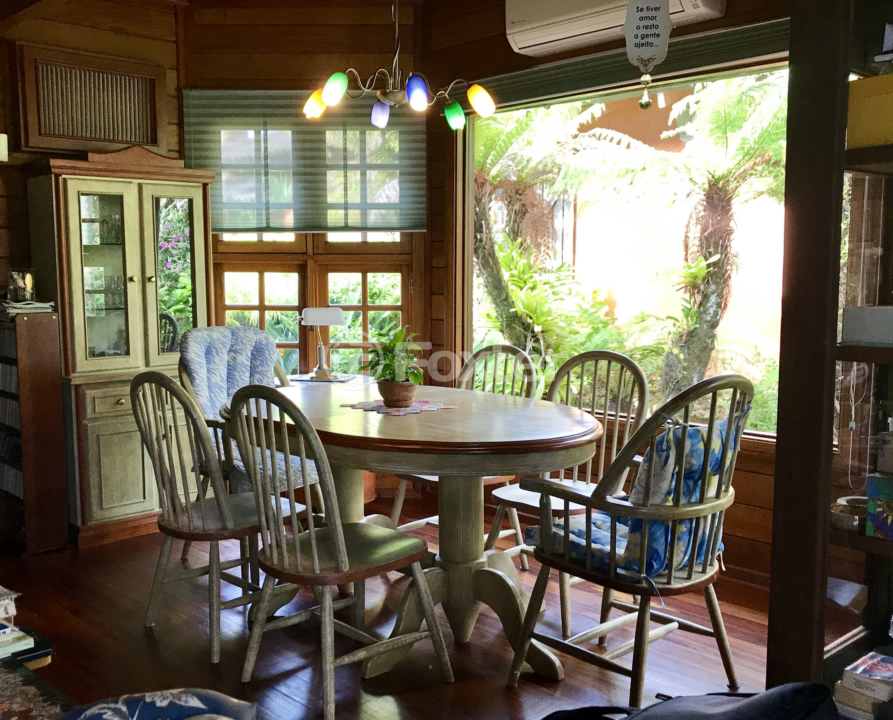 Casa de Condomínio à venda com 3 quartos, 800m² - Foto 4