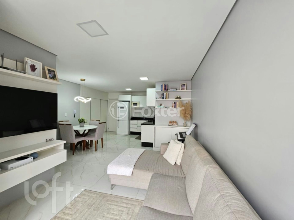 Apartamento à venda com 2 quartos, 66m² - Foto 5