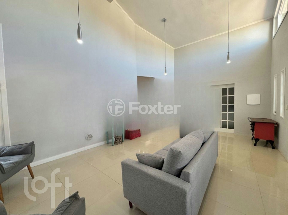 Casa à venda com 3 quartos, 174m² - Foto 4