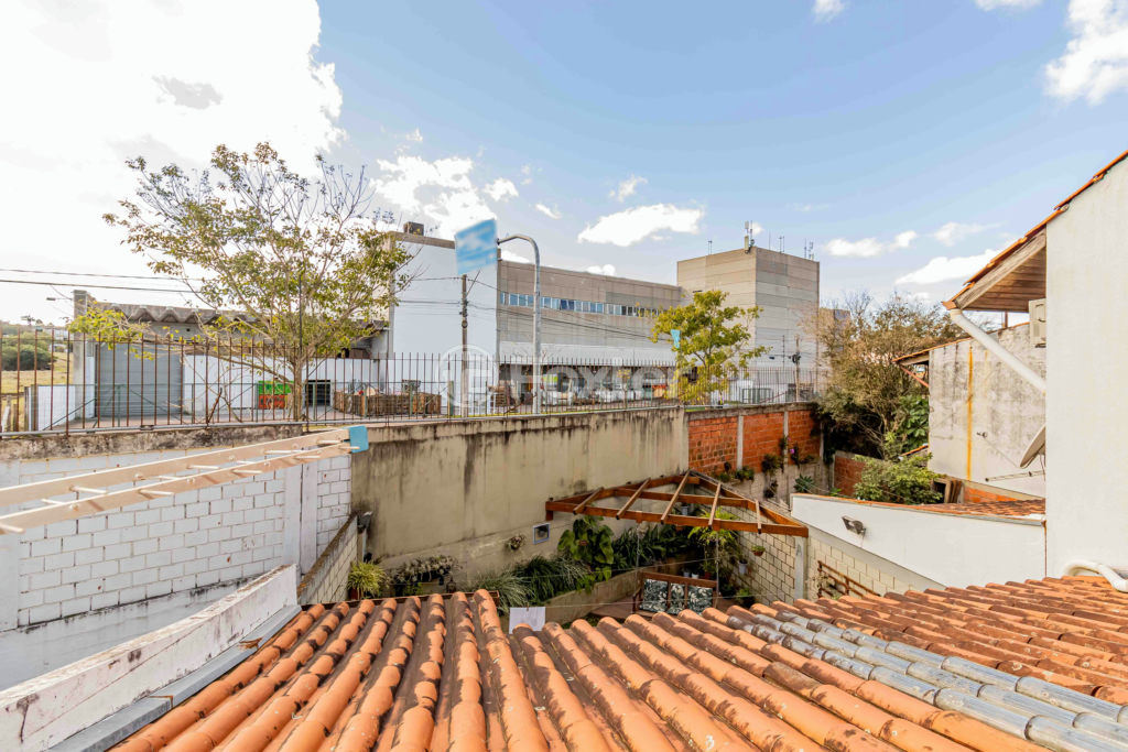 Casa de Condomínio à venda com 3 quartos, 126m² - Foto 31