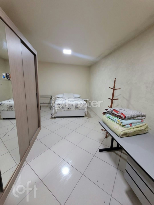 Casa à venda com 6 quartos, 340m² - Foto 14