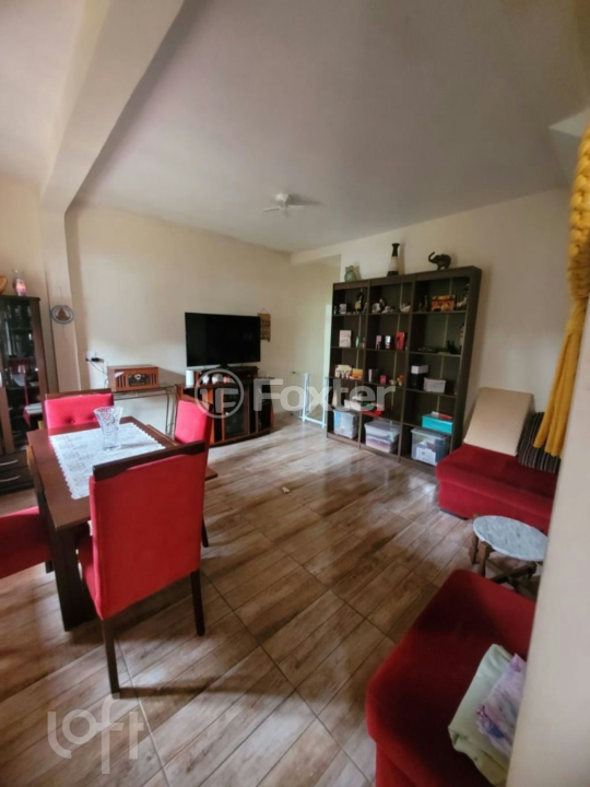 Casa à venda com 6 quartos, 340m² - Foto 2