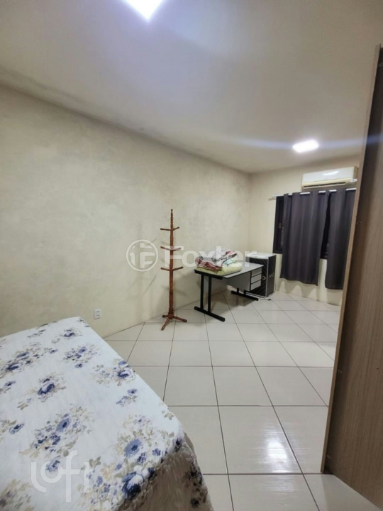 Casa à venda com 6 quartos, 340m² - Foto 16