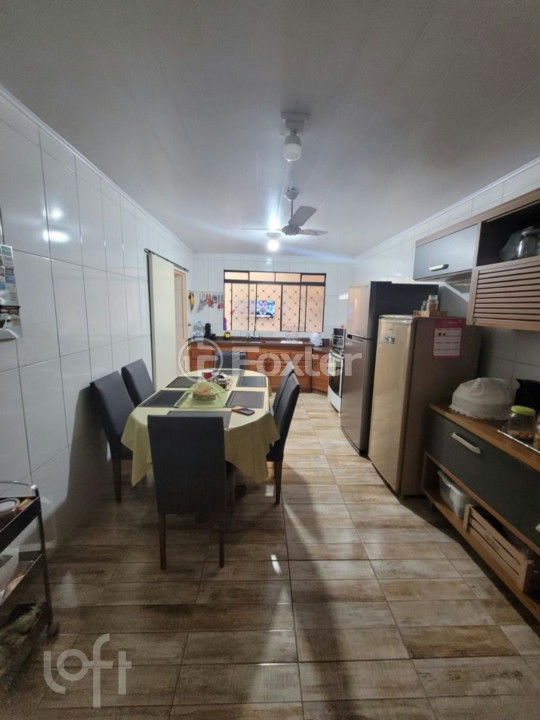 Casa à venda com 6 quartos, 340m² - Foto 3