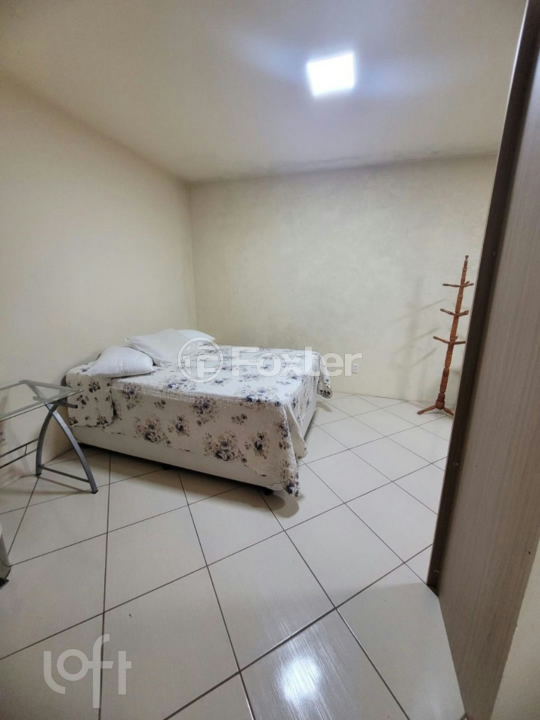 Casa à venda com 6 quartos, 340m² - Foto 15
