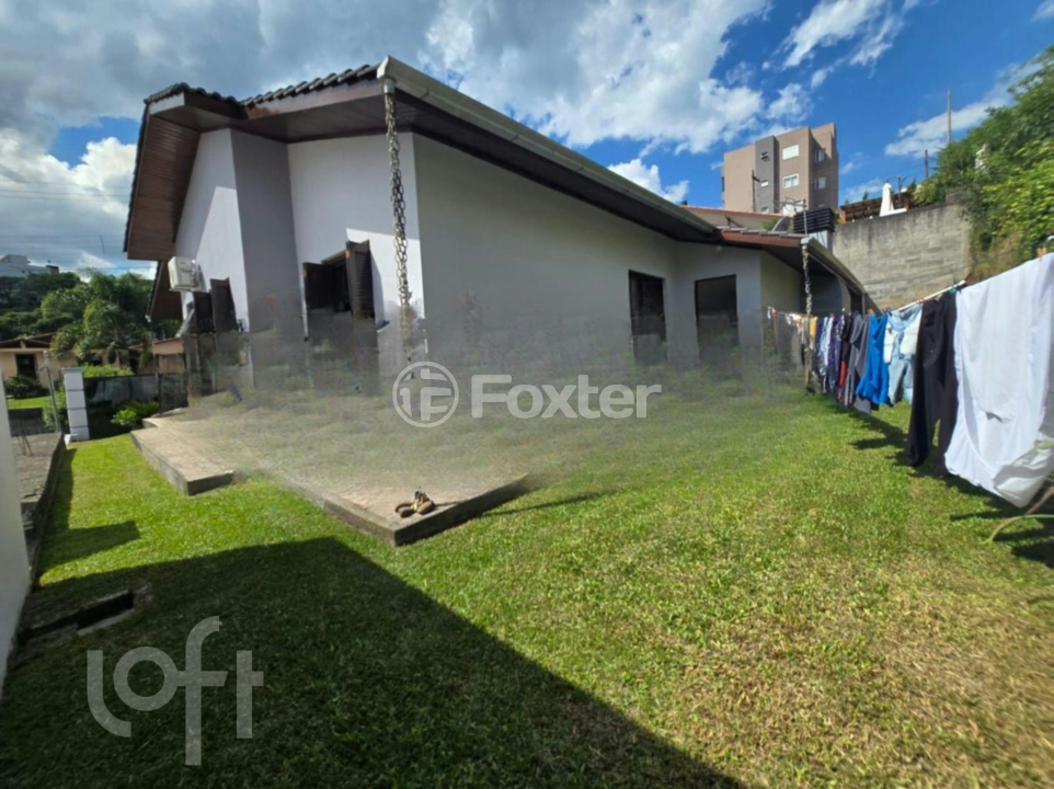 Casa à venda com 3 quartos, 140m² - Foto 13