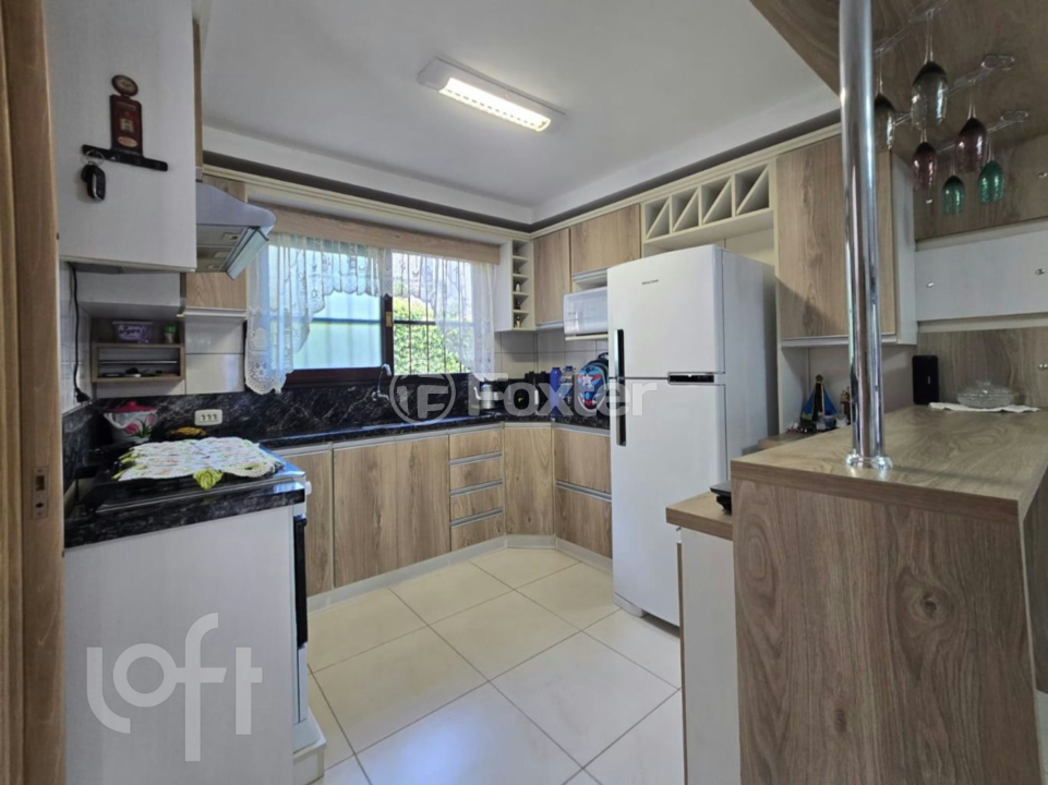 Casa à venda com 3 quartos, 140m² - Foto 3