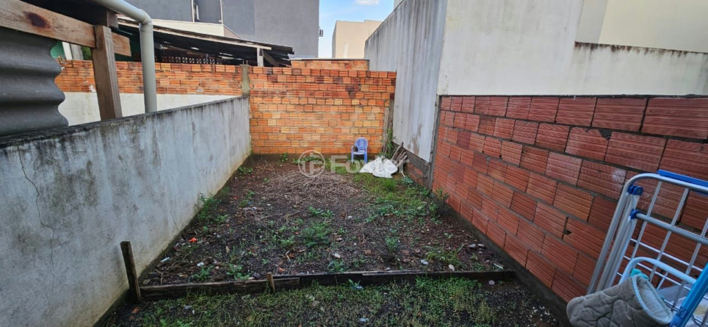 Casa à venda com 3 quartos, 70m² - Foto 13
