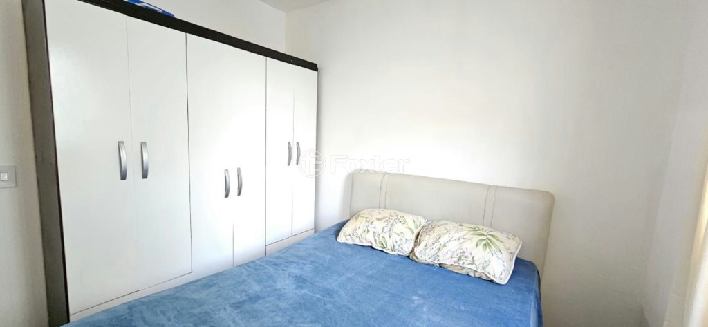 Casa à venda com 3 quartos, 70m² - Foto 7
