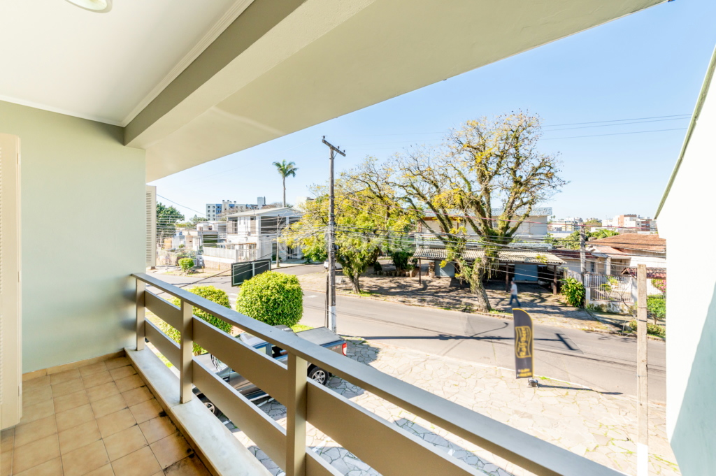 Casa à venda com 4 quartos, 200m² - Foto 9