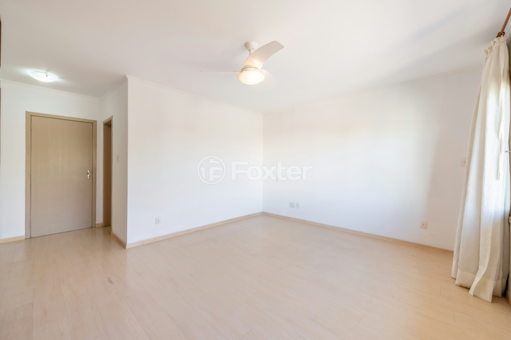 Casa à venda com 4 quartos, 200m² - Foto 14