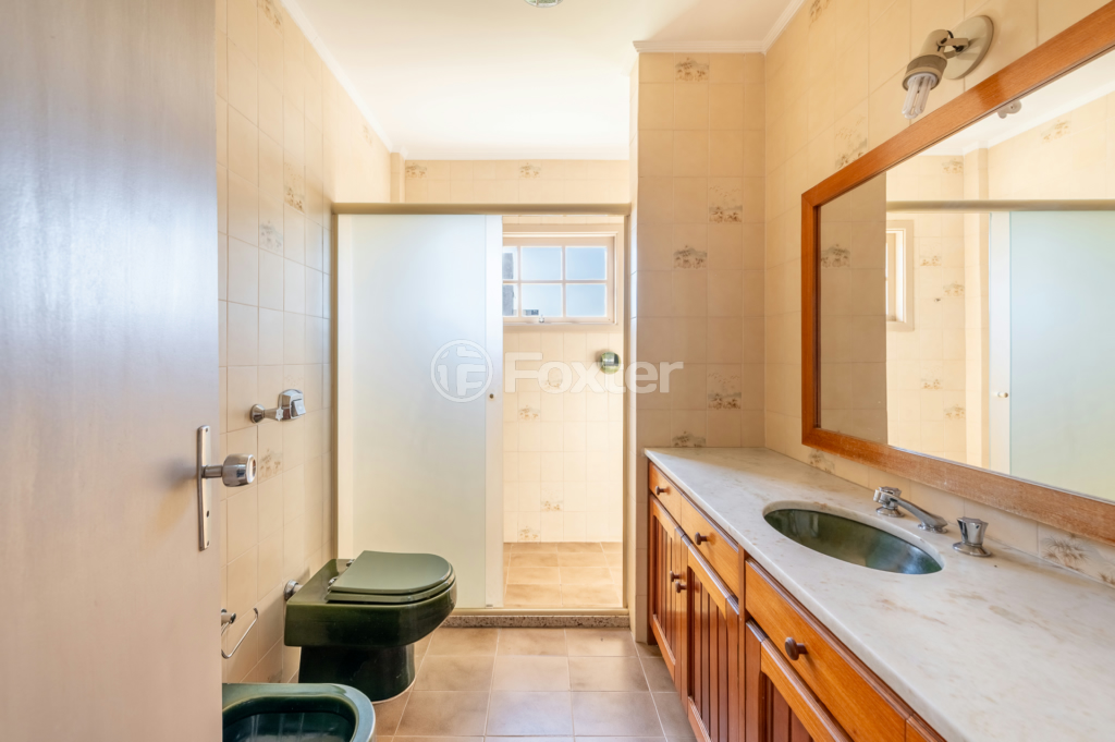 Casa à venda com 4 quartos, 200m² - Foto 18