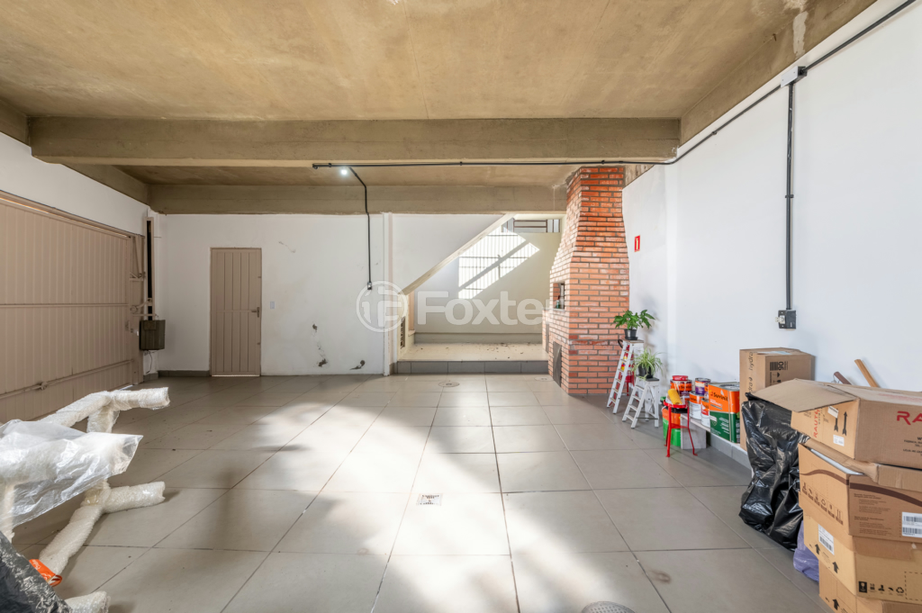Casa à venda com 4 quartos, 200m² - Foto 31