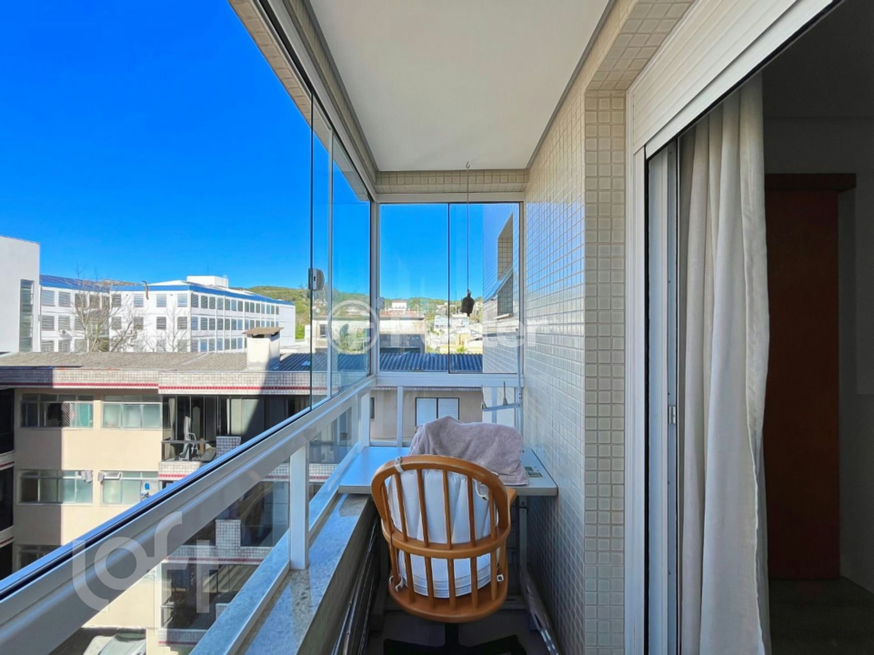 Apartamento à venda com 2 quartos, 86m² - Foto 34