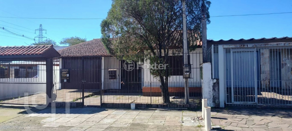 Casa à venda com 3 quartos, 138m² - Foto 1