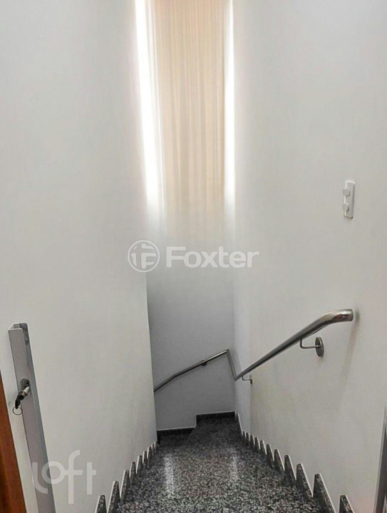 Casa à venda com 2 quartos, 93m² - Foto 4