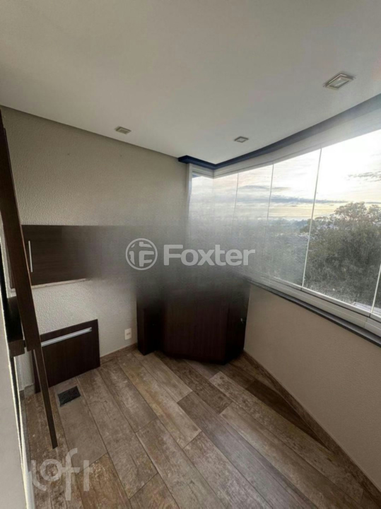 Apartamento à venda com 2 quartos, 67m² - Foto 2