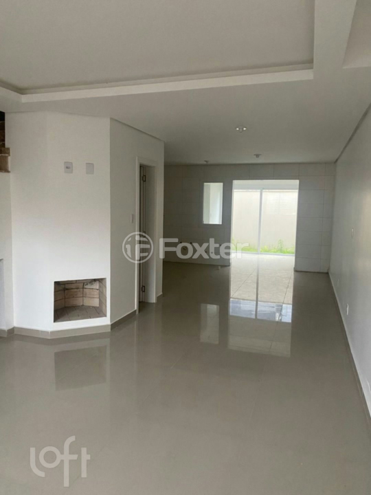 Casa à venda com 3 quartos, 126m² - Foto 1