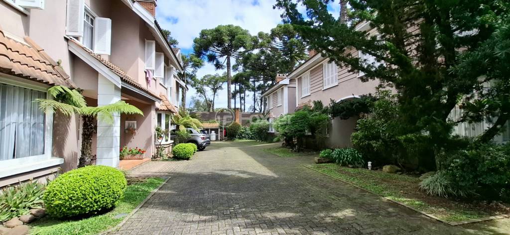 Casa de Condomínio à venda com 3 quartos, 163m² - Foto 2