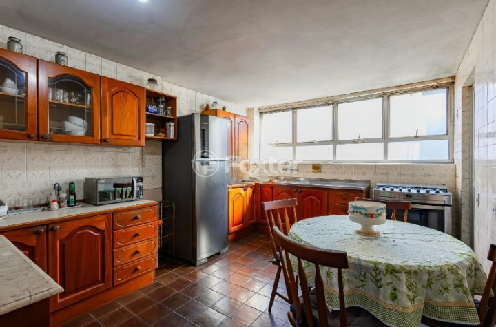 Apartamento à venda com 3 quartos, 157m² - Foto 13