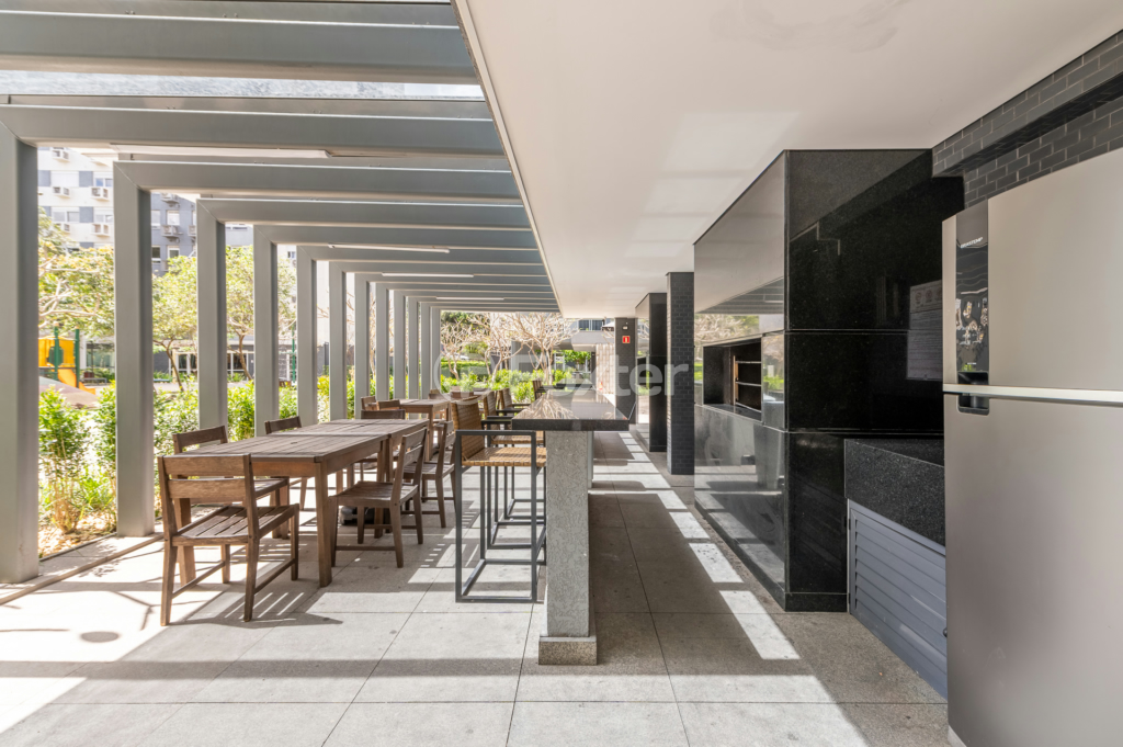 Apartamento à venda com 2 quartos, 67m² - Foto 4