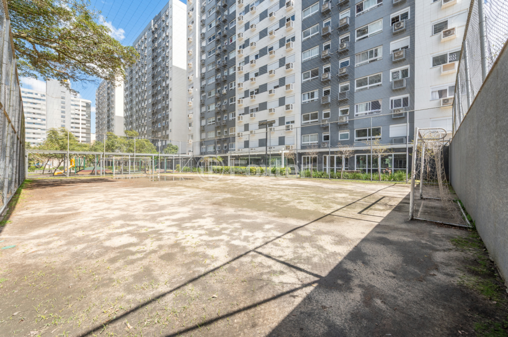 Apartamento à venda com 2 quartos, 67m² - Foto 10