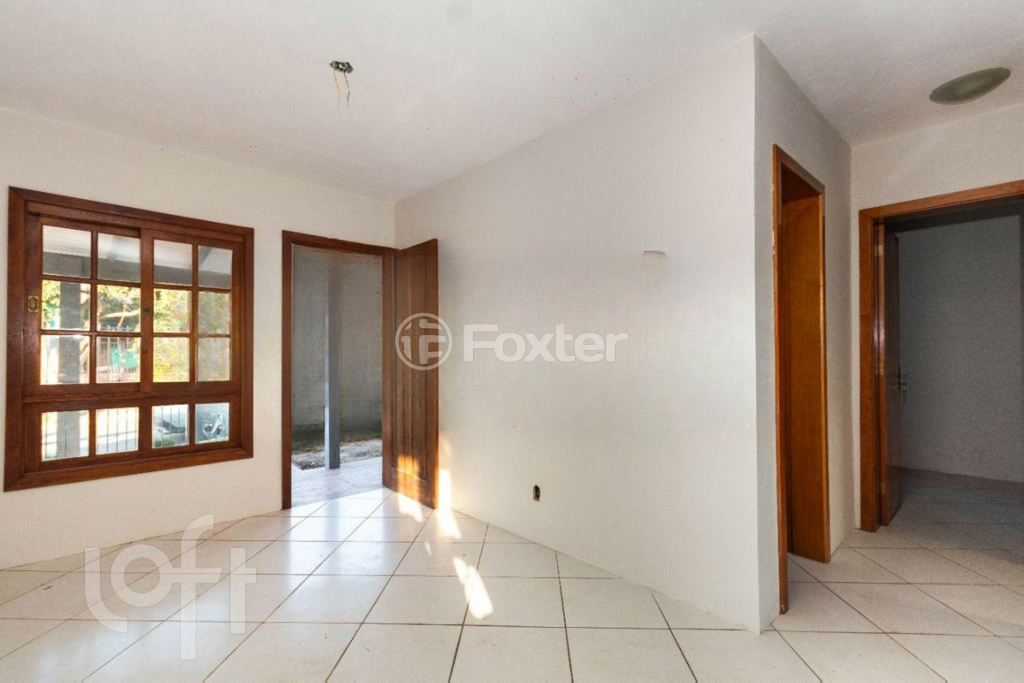 Casa à venda com 3 quartos, 61m² - Foto 2