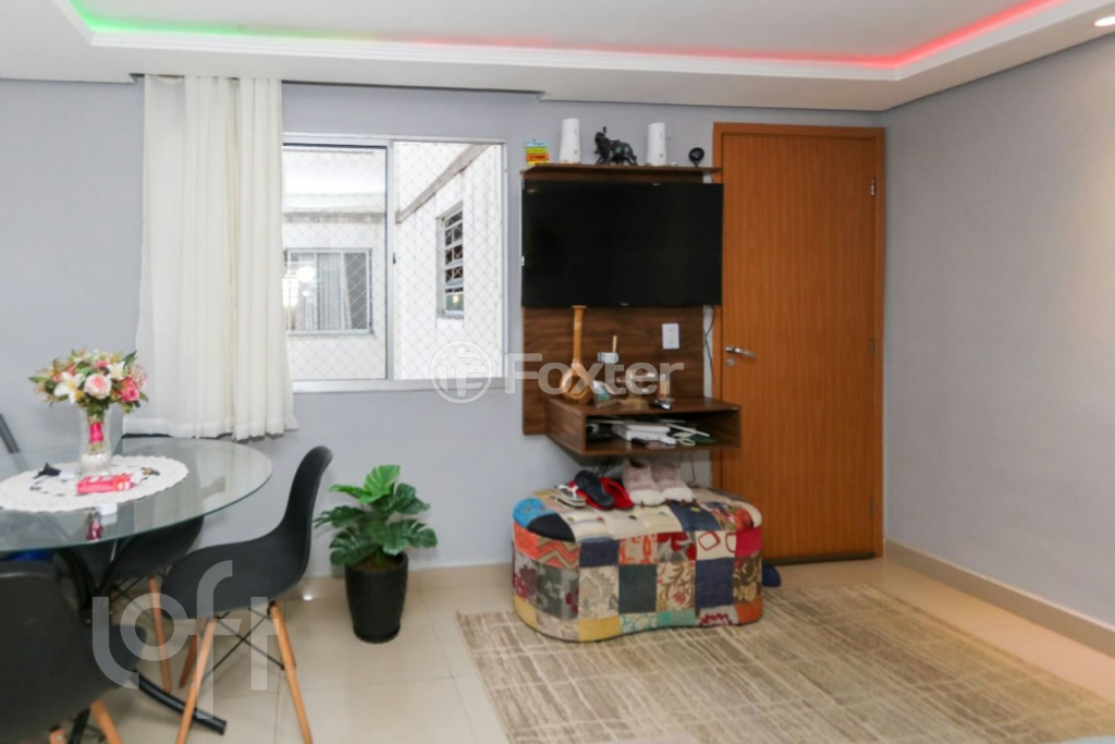 Apartamento à venda com 2 quartos, 41m² - Foto 4