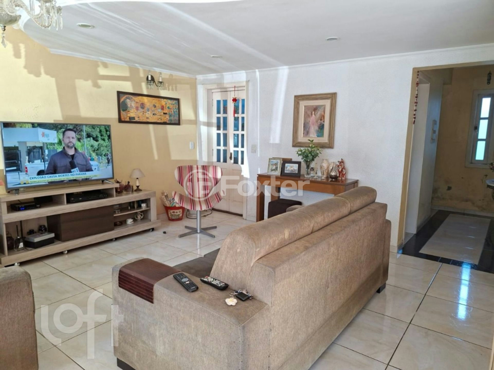 Casa à venda com 4 quartos, 162m² - Foto 4