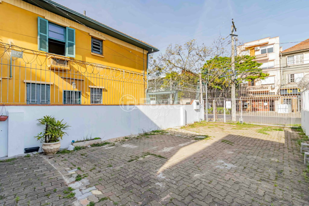 Casa à venda com 4 quartos, 185m² - Foto 4