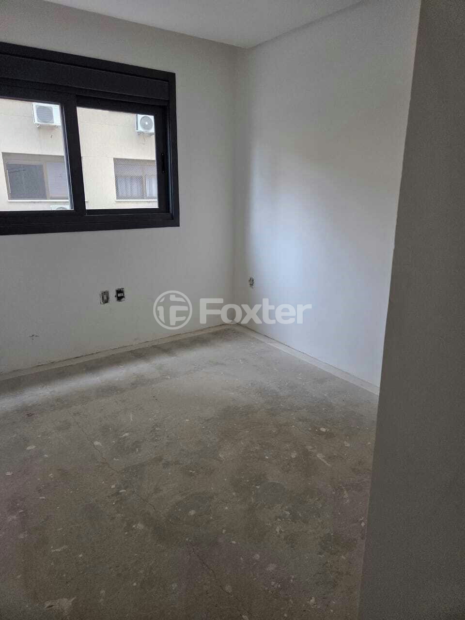 Apartamento à venda com 3 quartos, 108m² - Foto 2