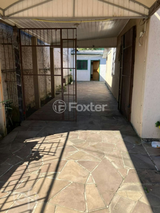 Casa à venda com 3 quartos, 197m² - Foto 3
