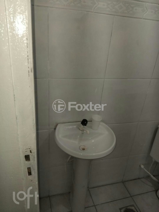 Apartamento à venda com 3 quartos, 74m² - Foto 4