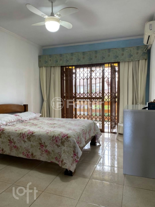 Casa à venda com 5 quartos, 244m² - Foto 19