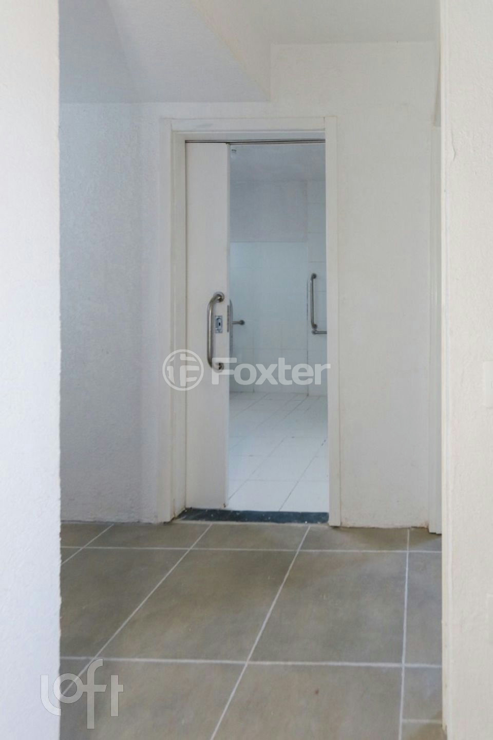 Apartamento à venda com 1 quarto, 41m² - Foto 2