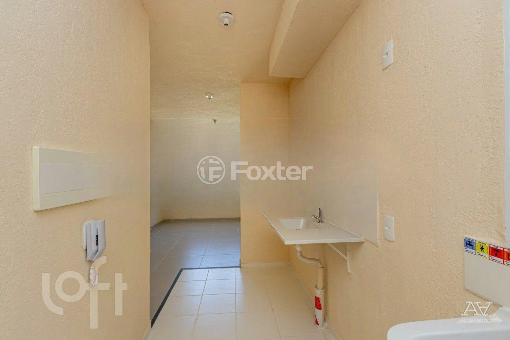 Apartamento à venda com 2 quartos, 41m² - Foto 2