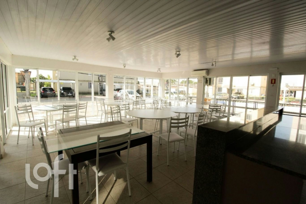 Apartamento à venda com 2 quartos, 42m² - Foto 17