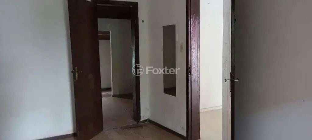 Casa à venda com 2 quartos, 114m² - Foto 2