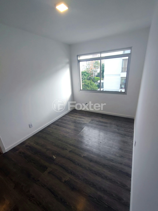 Apartamento à venda com 2 quartos, 68m² - Foto 21