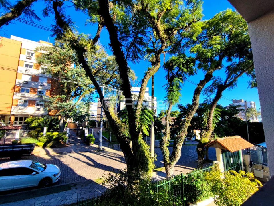 Apartamento à venda com 2 quartos, 68m² - Foto 47